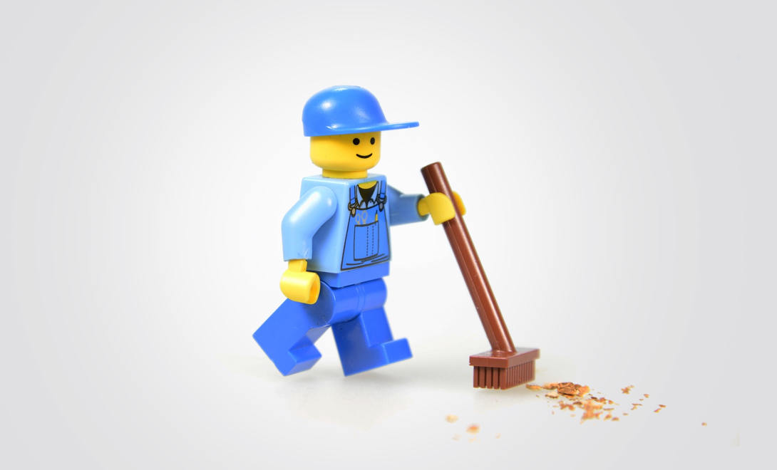 火花机：玩具模具加工的 “精密工匠”